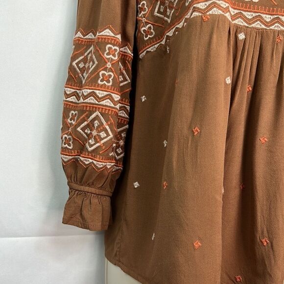 Savanna Jane Embroidered babydoll top in brown Size Small EUC - Picture 5 of 10
